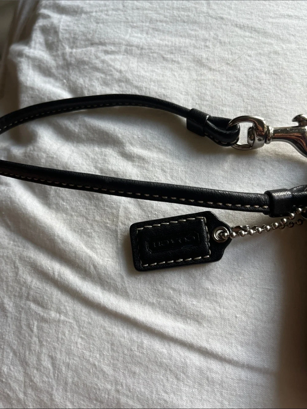 Coach Black Women’s Wristlet Clutch with Contrast Stitching - Picture 2 of 5